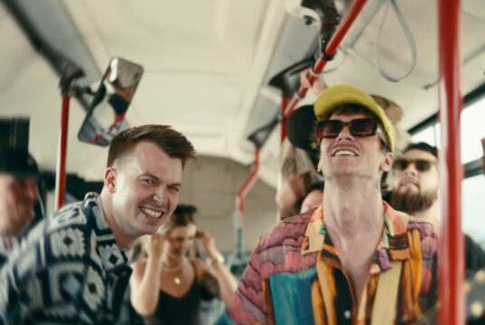 Formácia opt vydáva nový singel Mimozemšťan. O tom, prečo je niekedy dobré byť trochu „mimo“
