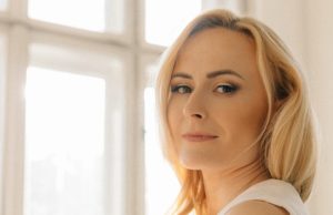 Janais premenila smútok na hudobné želanie. Nová pieseň JEDNO SI ŽELÁM pripomína silu nádeje